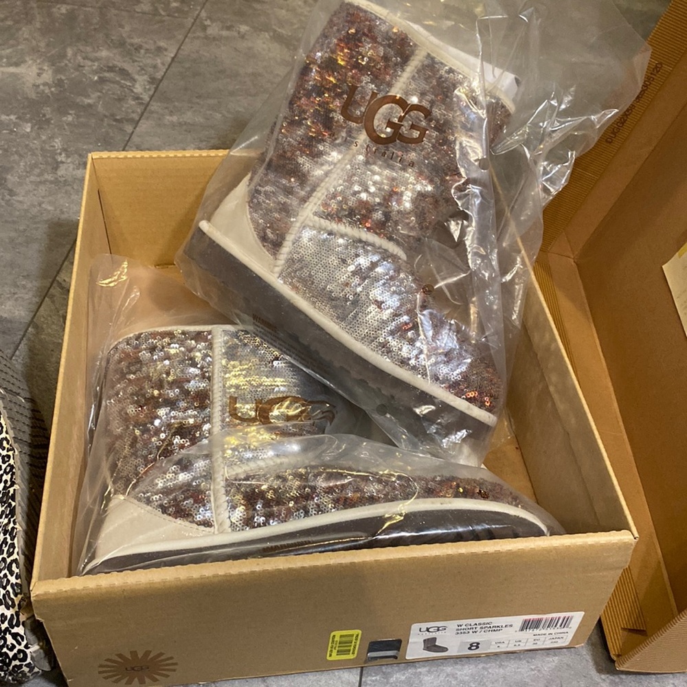 UGG BOOTS GLITTER